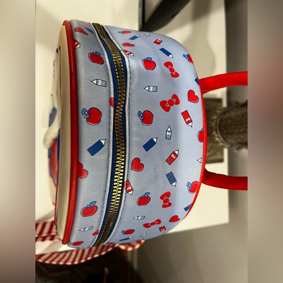 Hello Kitty Cream and Red Backpack - Picture 4 of 9